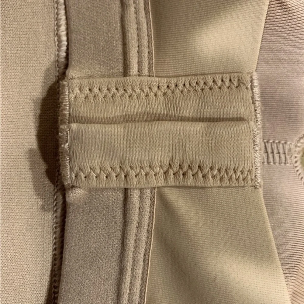 True & Co Unlined Wirefree Wireless Back Closure Bra Tan Small